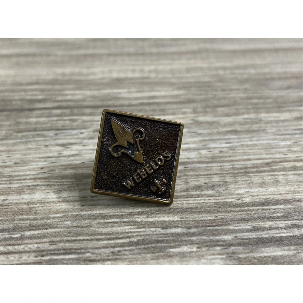 Vintage Webelos‎ Boy Scouts Metal Enamel Pin BSA Hat Lapel